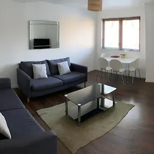 Serviced - Bloomfield Apartamento