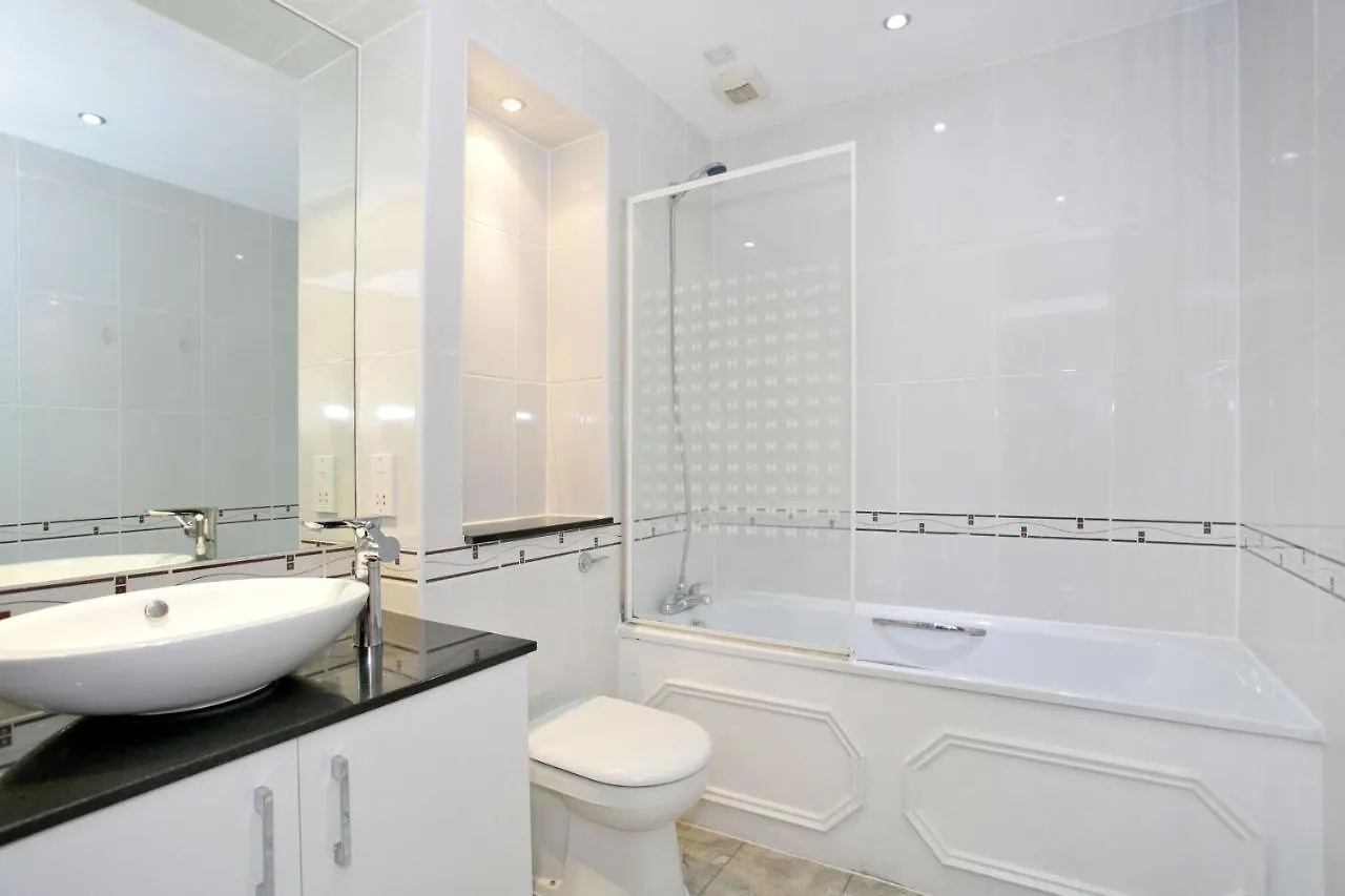 Aspect Apartments City Centre Aberdeen 0*,